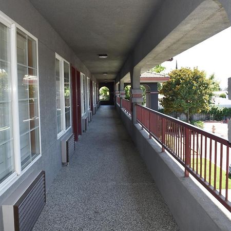Americas Best Value Inn Manteca Exterior foto
