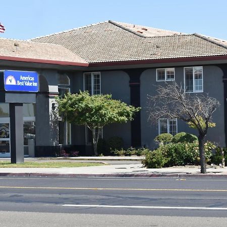 Americas Best Value Inn Manteca Exterior foto